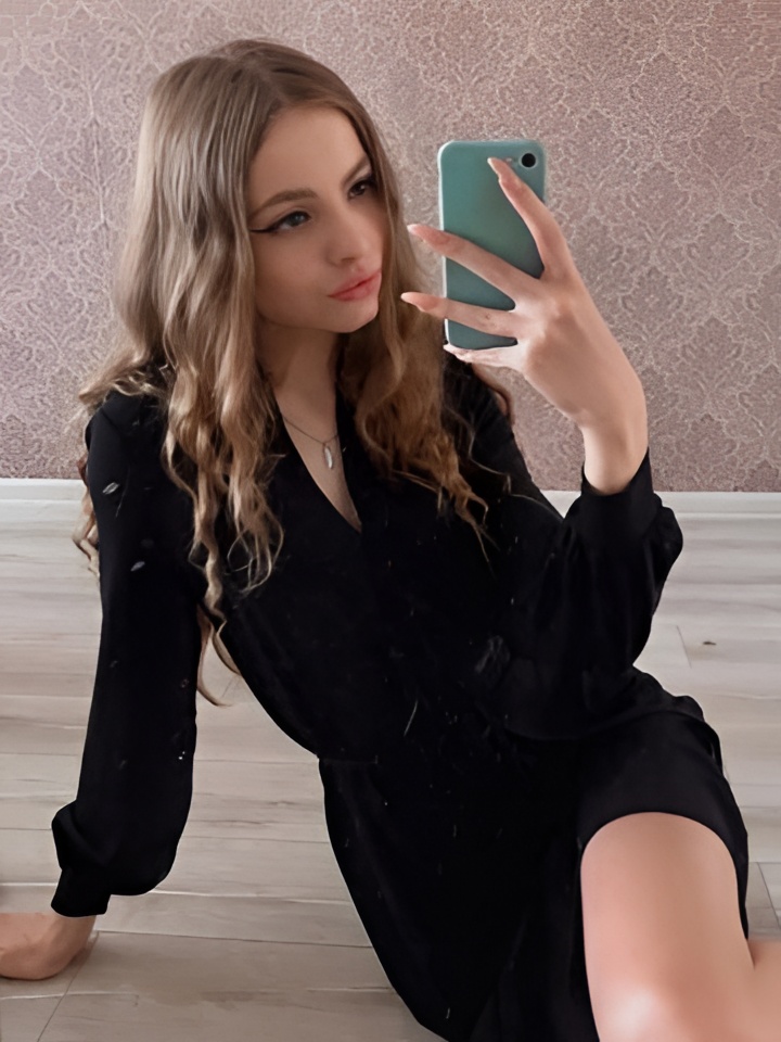 Ксения привлекательная девушка из Зеленограда цена от 4000 руб