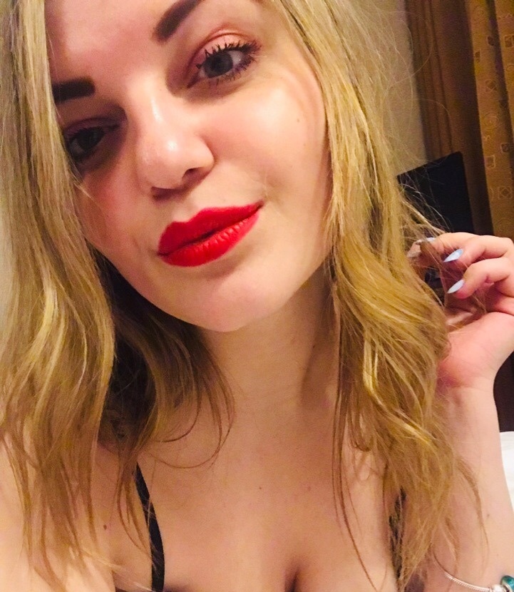 Надежда привлекательная девушка из Зеленограда цена от 3500 руб